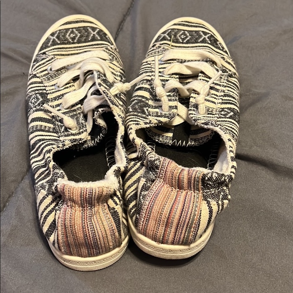 Austin Trading Co. Shoes, Size: 7, Multicolored with pattern